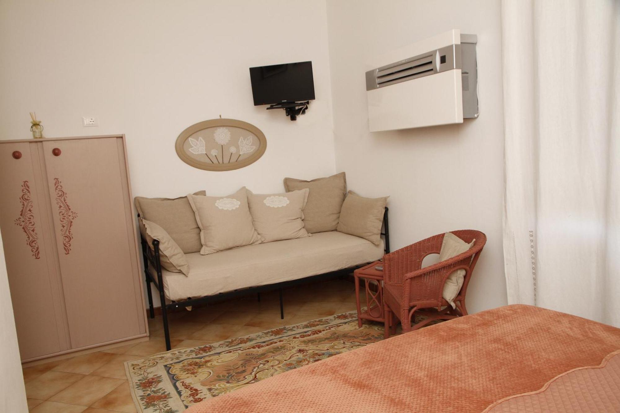 La Mimosa Hotel Болгери Екстериор снимка
